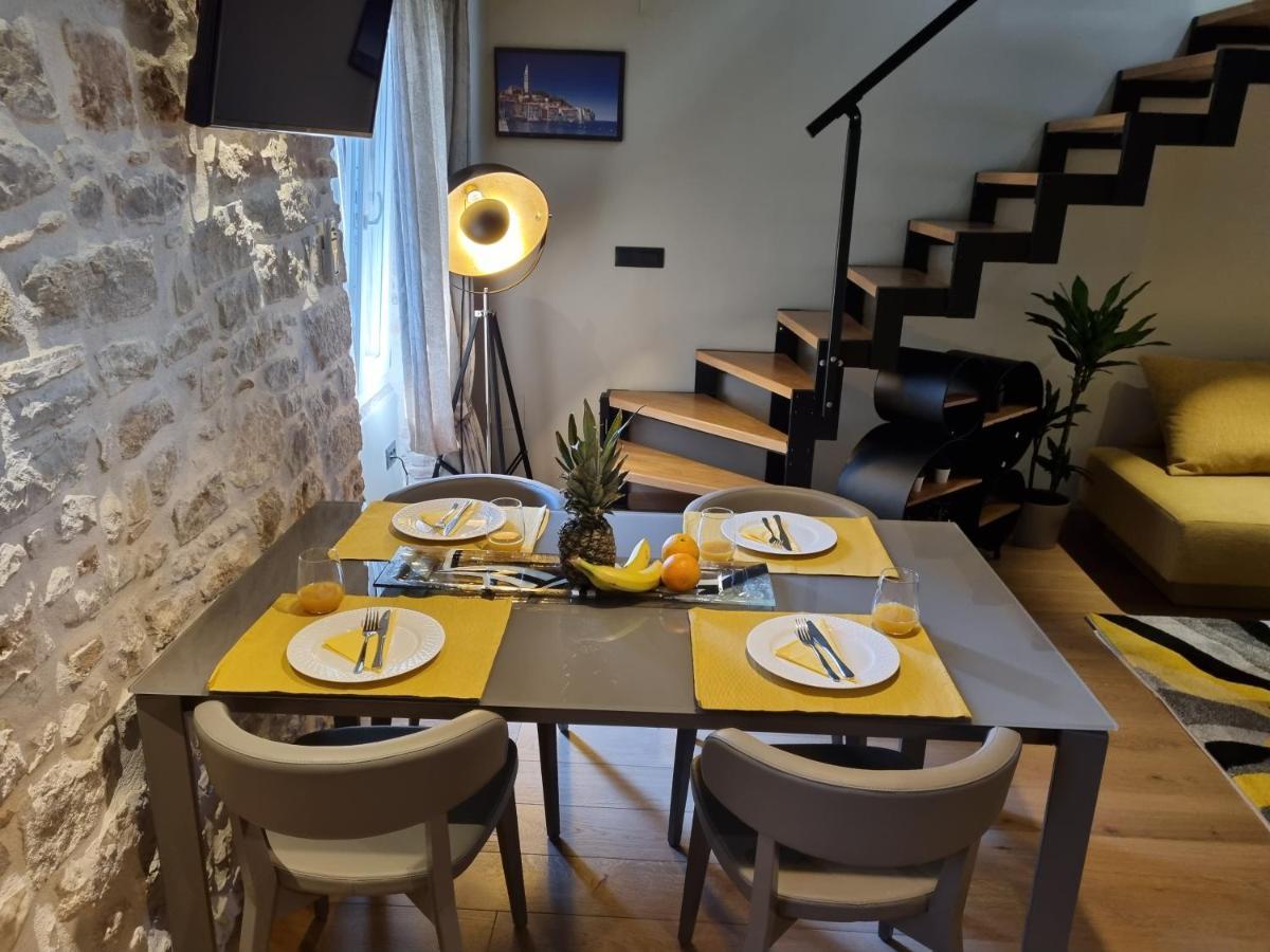 ˇdcˇ Modern Apartment Near The Church 罗维尼 外观 照片