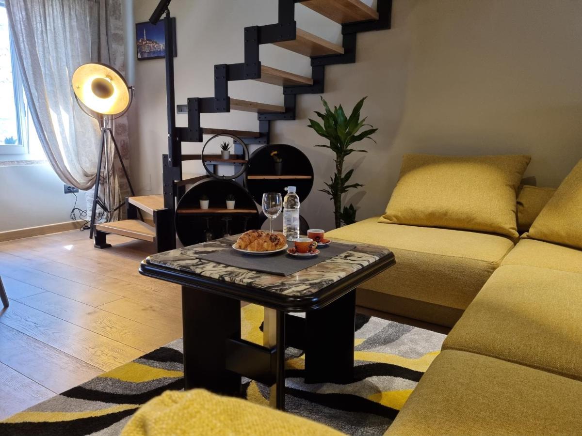ˇdcˇ Modern Apartment Near The Church 罗维尼 外观 照片